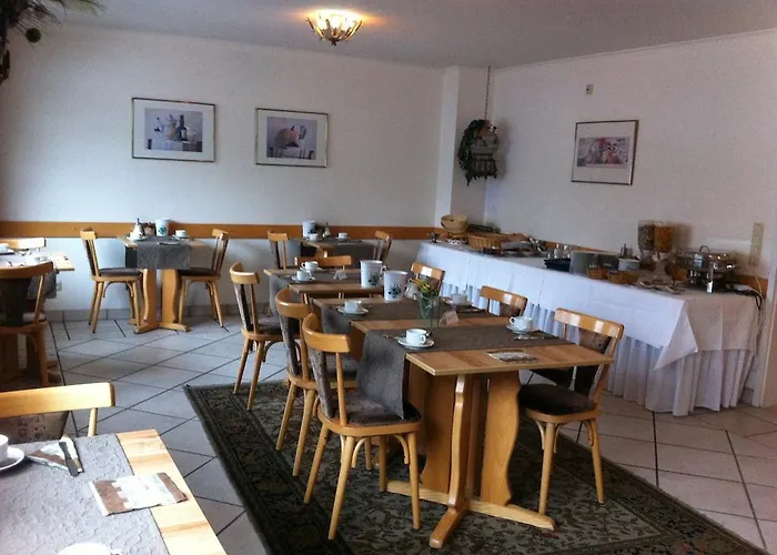 Hotel Am Stadthaus Garni Lohmar