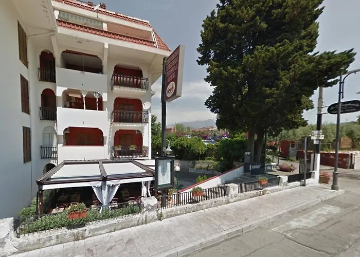 Appartamento Baia Degli Dei Giardini Naxos