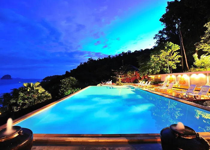 Koh Ngai Cliff Beach Resort