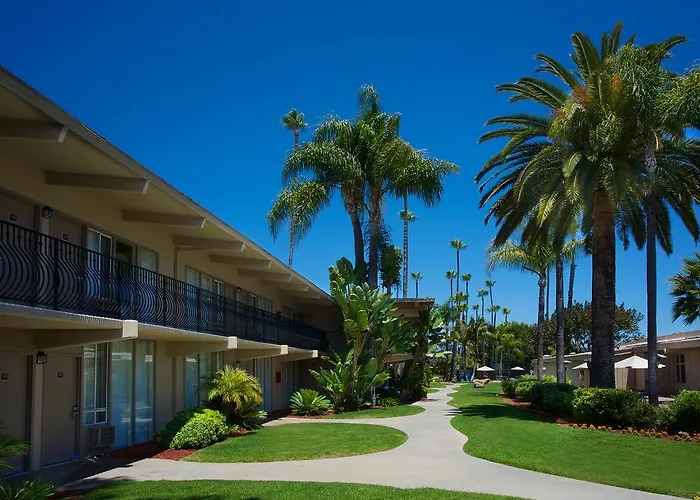Ramada By Wyndham San Diego North Hotel & Conference Center
