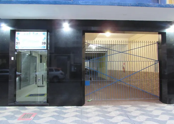 Hotel Ideal Flíper com Estacionamento Grátis para carro pequeno altura padrão INTERNET FIBRA São Paulo