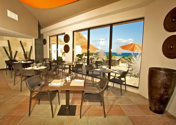 Catalonia Yucatan Beach Resort & Spa Puerto Aventuras