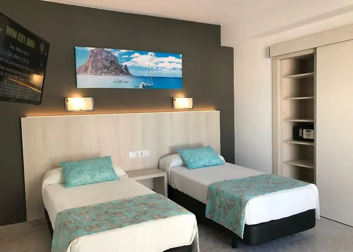 Hostal Cervantes San Antonio Abad