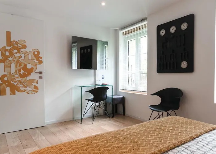 B&B 7E Art Vevey