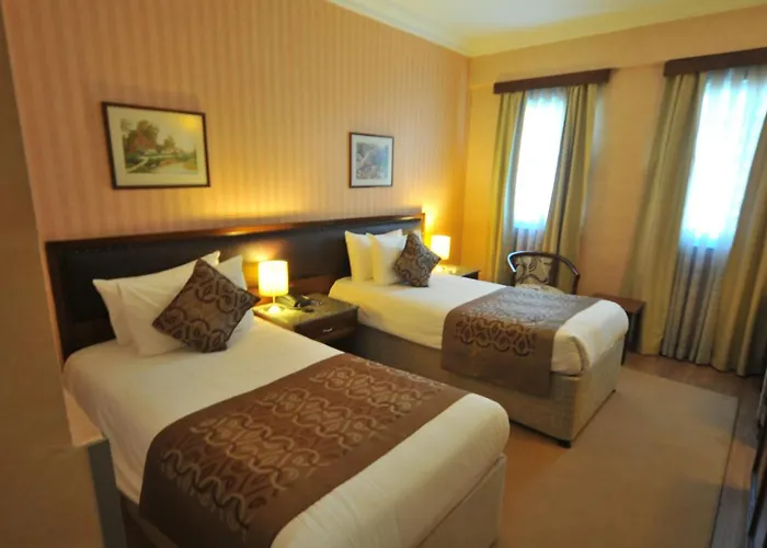Adela Hotel