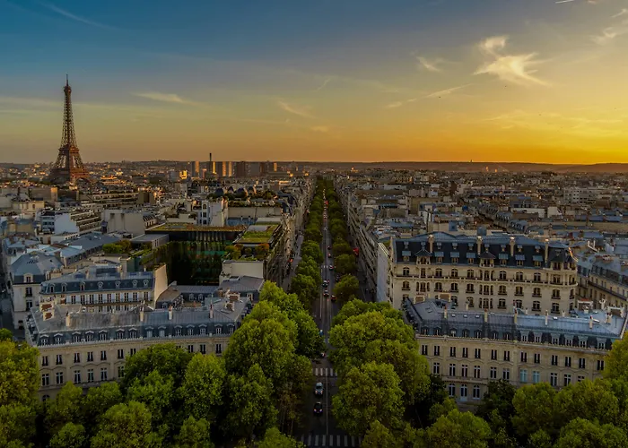Hotel Bristol Republique Paris