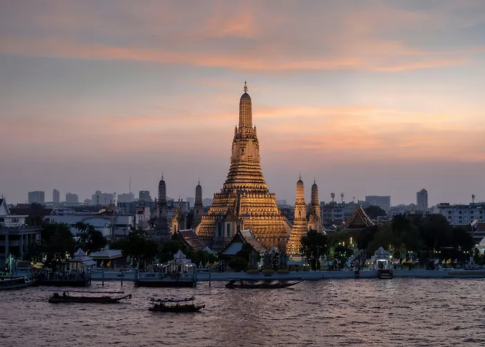 Ibis Bangkok Riverside