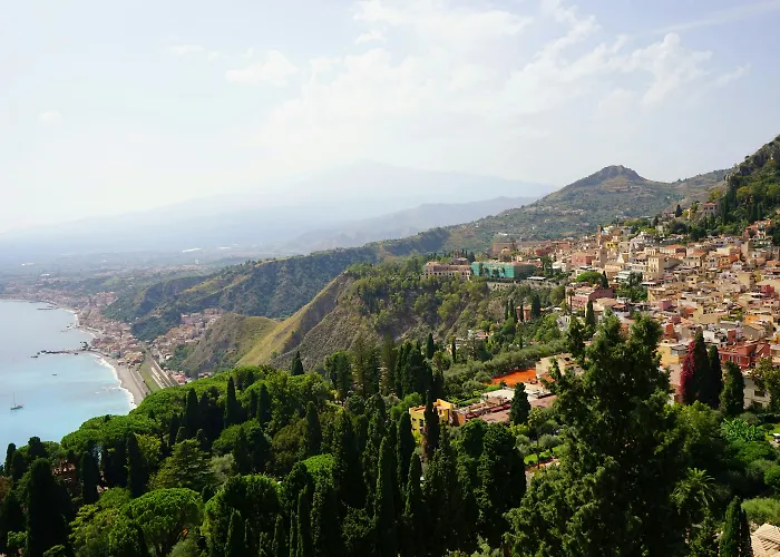 Chiaro Di Luna Taormina