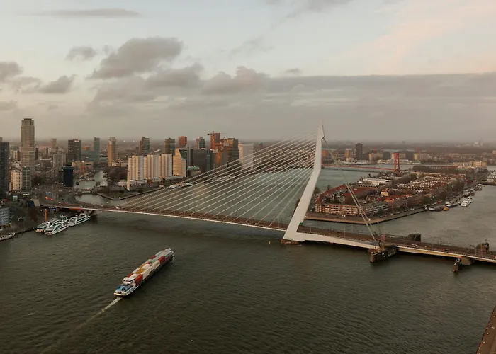 Haven Hotel Rotterdam, Curio Collection By Hilton